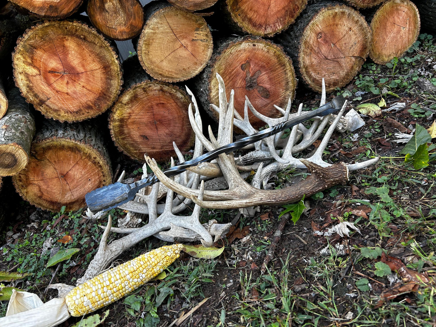 Hand forged grill tongs